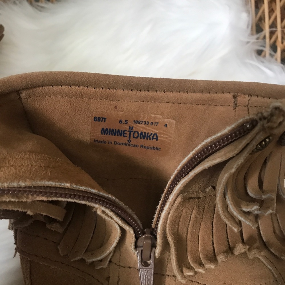 Minnetonka short brown double fringe booties - Picture 5 of 6